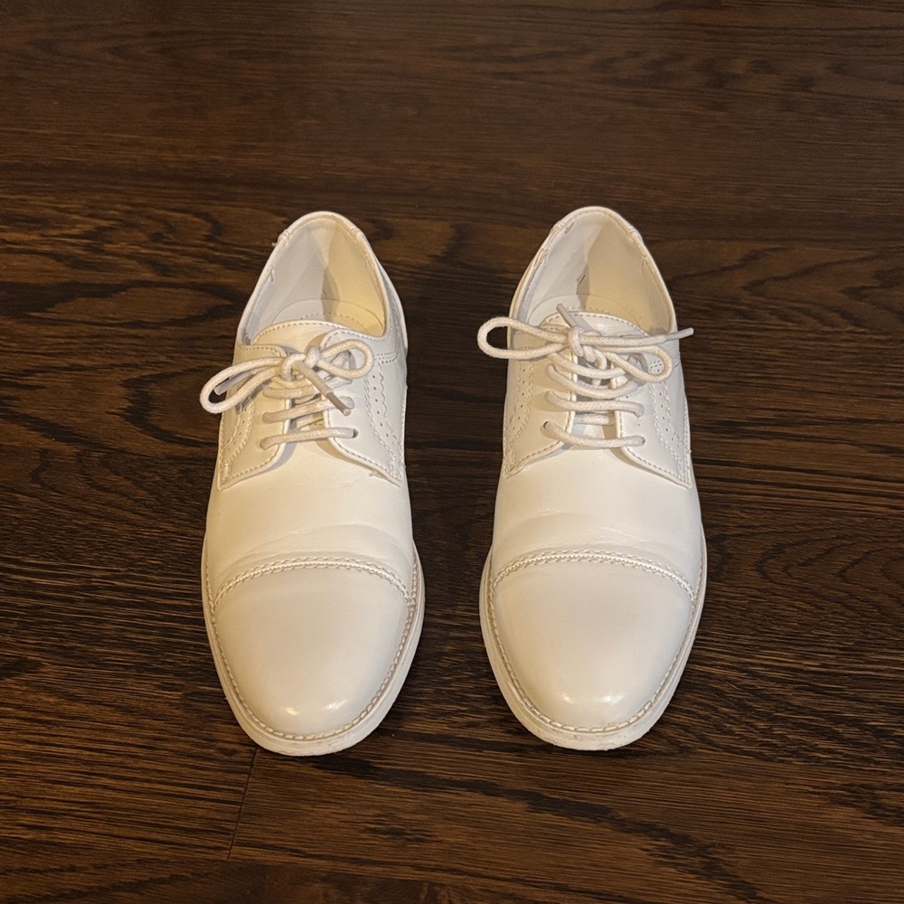 Tip Top Boys White Communion Cap Toe Shoes, size 13